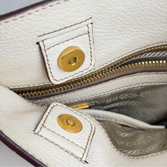 Prada Vitello Daino Antik Leather Hobo Shoulder Tote – Ivory - Picture 16 of 16